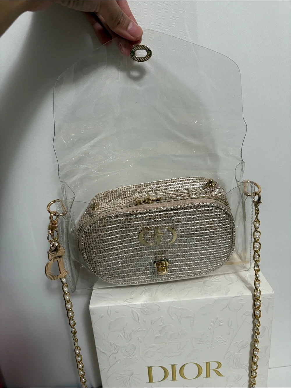 Dior Gold Pouch in Clear Women's Handbag - Picture 3 of 11